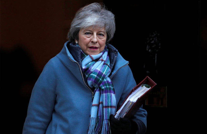 © Reuters. FILE PHOTO: Britain's Prime Minister Theresa May is seen outside Downing Street in London