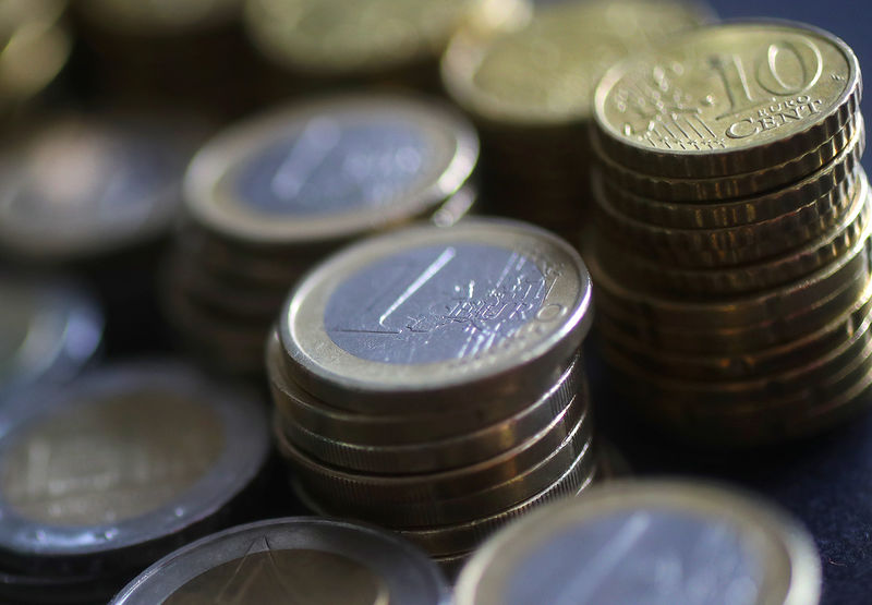 © Reuters. An illustration picture shows euro coins