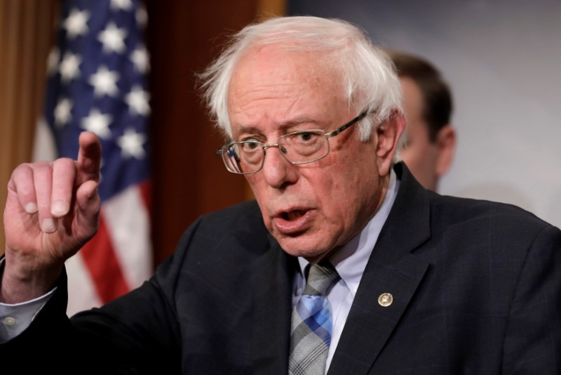 © Reuters. Senator Bernie Sanders speaks during a news conference on Yemen resolution