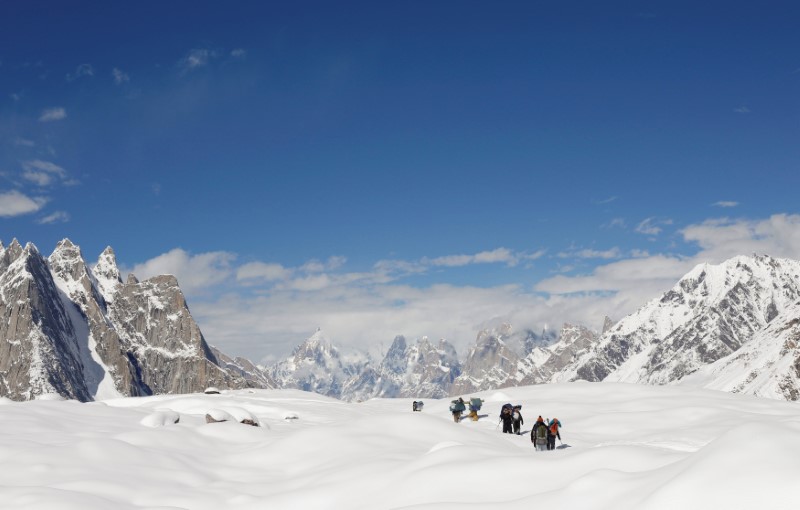 © Reuters. El derretimiento del Himalaya afectará a ríos y cultivos en Asia