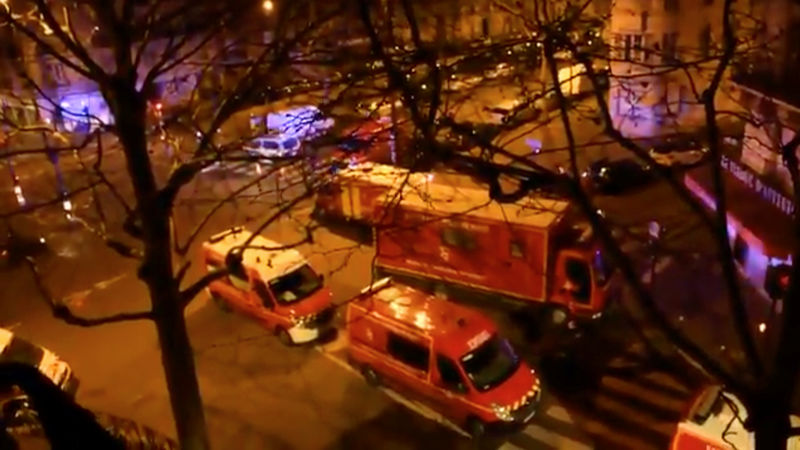 © Reuters. مقتل 7 قتلى على الأقل في حريق بمنطقة راقية في باريس