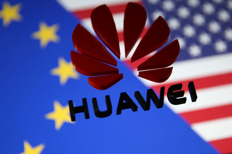 © Reuters. LES USA DÉCONSEILLENT À L'UE DE SE FOURNIR AUPRÈS DE HUAWEI