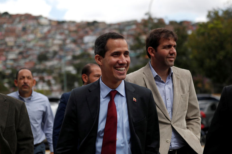 © Reuters. Guaidó pide a los líderes italianos que se reúnan con sus enviados