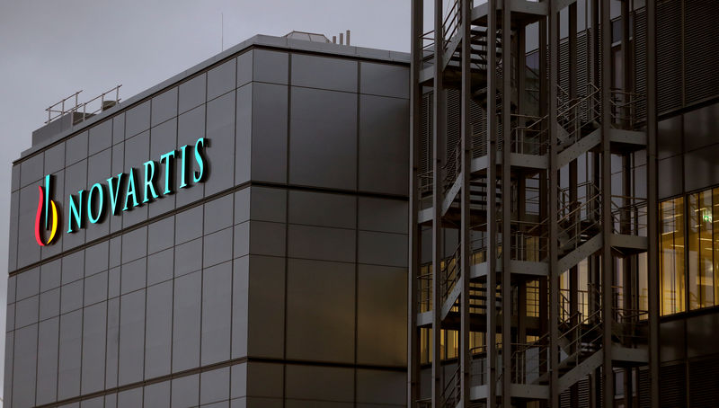 © Reuters. Swiss drugmaker Novartis' logo is seen in Stein