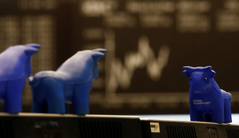 © Reuters. The German share price index, DAX board, is seen at the stock exchange in Frankfurt