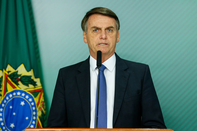 © Reuters. Presidente Jair Bolsonaro faz pronunciamento no Palácio do Planalto