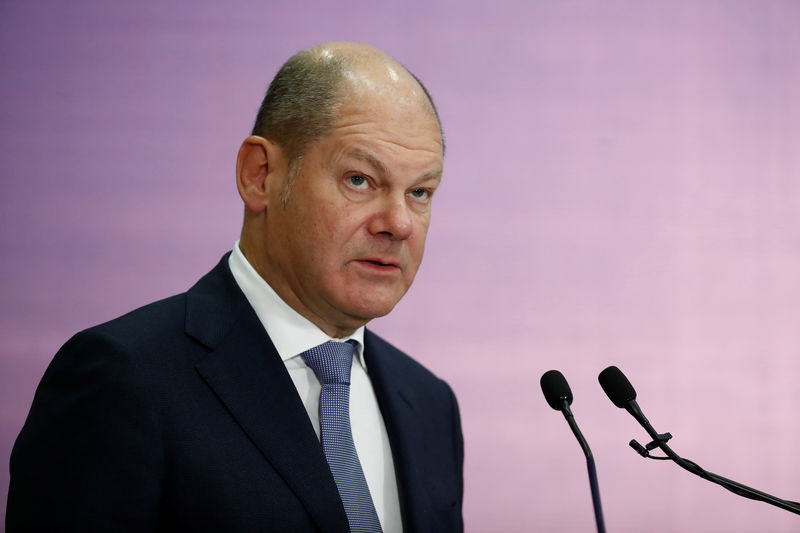 © Reuters. German Minister of Finance Olaf Scholz visits China