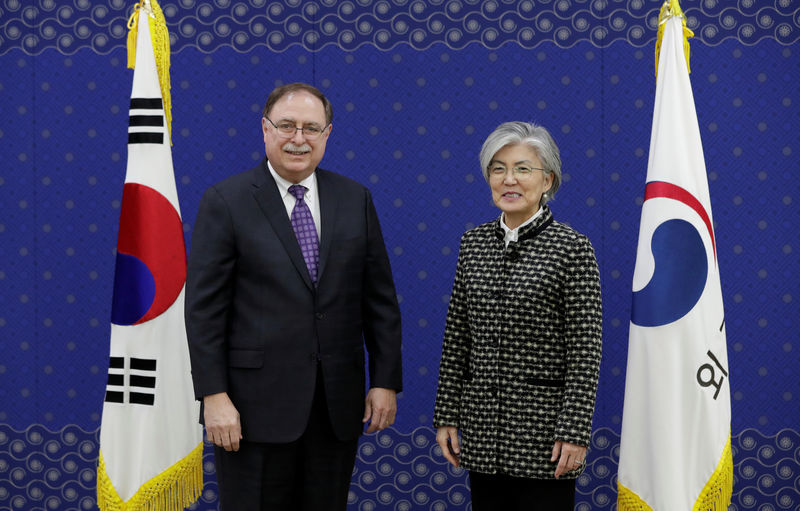 © Reuters. Corea del Sur accede a pagar más por las tropas de EE.UU
