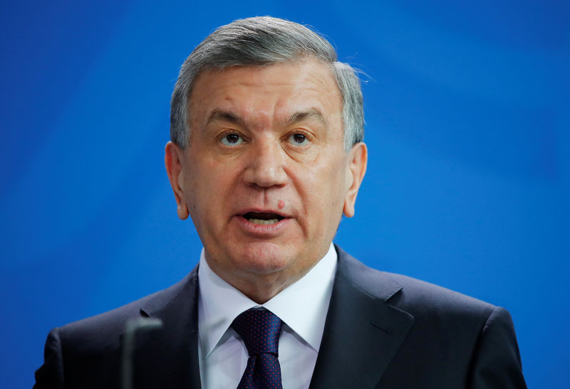 © Reuters. رئيس أوزبكستان يعين وزيرا جديدا للدفاع ورئيسا لجهاز الأمن القومي