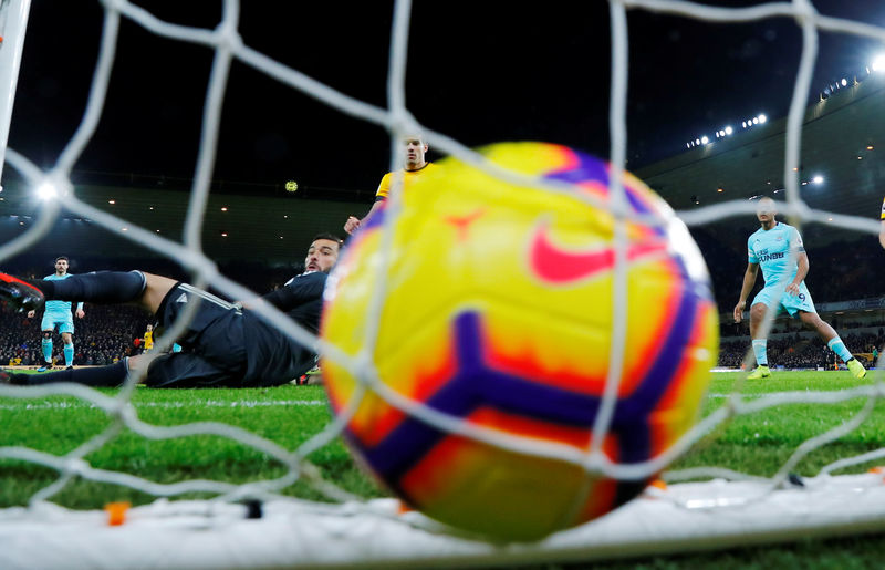 © Reuters. ولفرهامبتون ينتزع التعادل أمام نيوكاسل بالدوري الإنجليزي