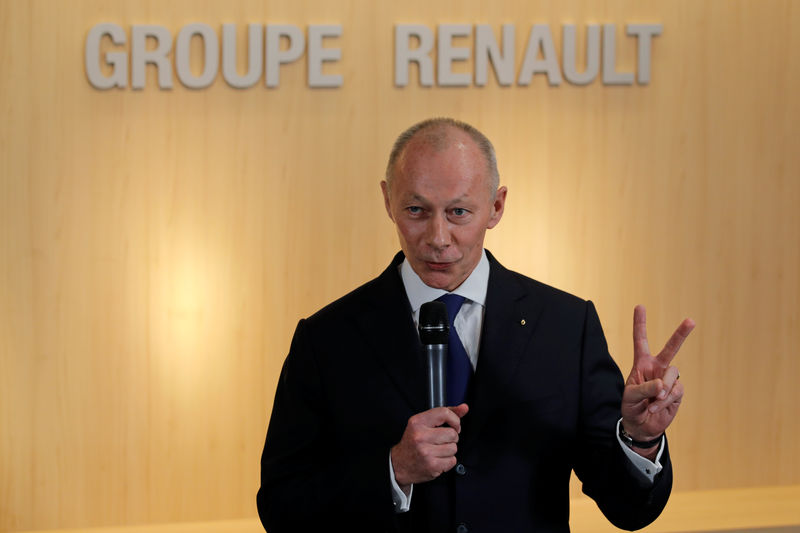 © Reuters. Thierry Bollore, newly-appointed CEO of Renault, attends a news conference after French carmaker Renault's board of directors meeting in Boulogne-Billancourt