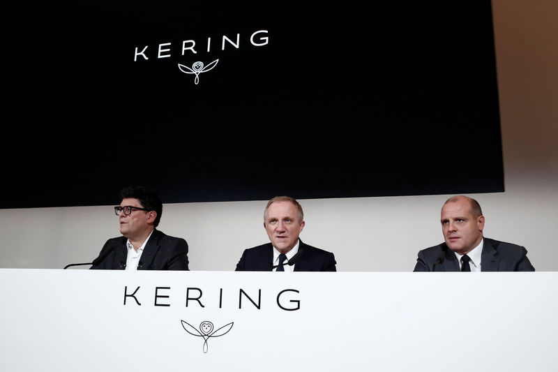 © Reuters. Francois-Henri Pinault, Chairman and CEO of French luxury group Kering, attends the annual news conference of Kering at the company's headquarters in Paris