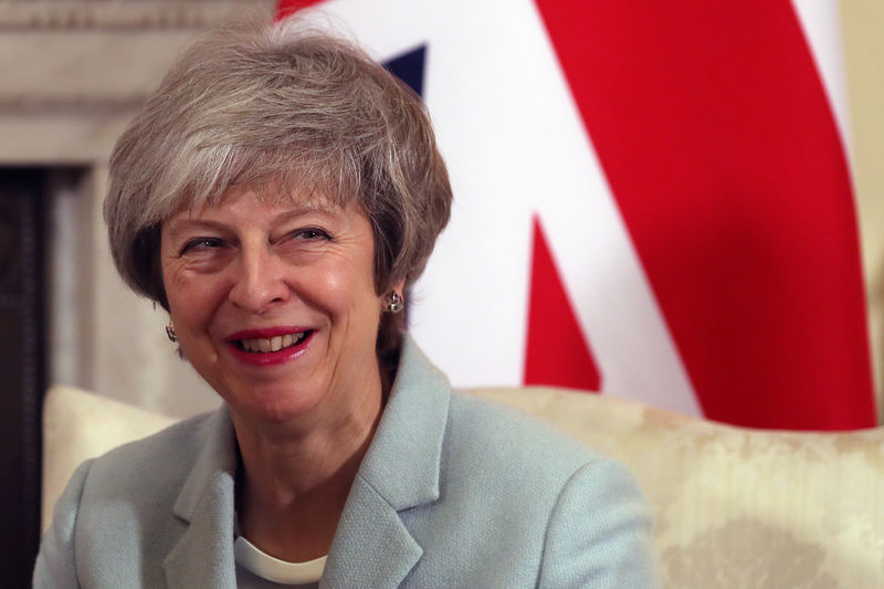 © Reuters. Premiê britânica, Theresa May, na residência oficial de Downing Street