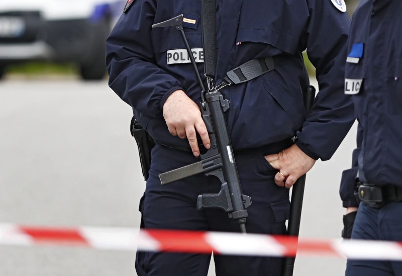 © Reuters. DEUX GARDES À VUE DANS LE DOSSIER DE LA TUERIE DE MAGNANVILLE