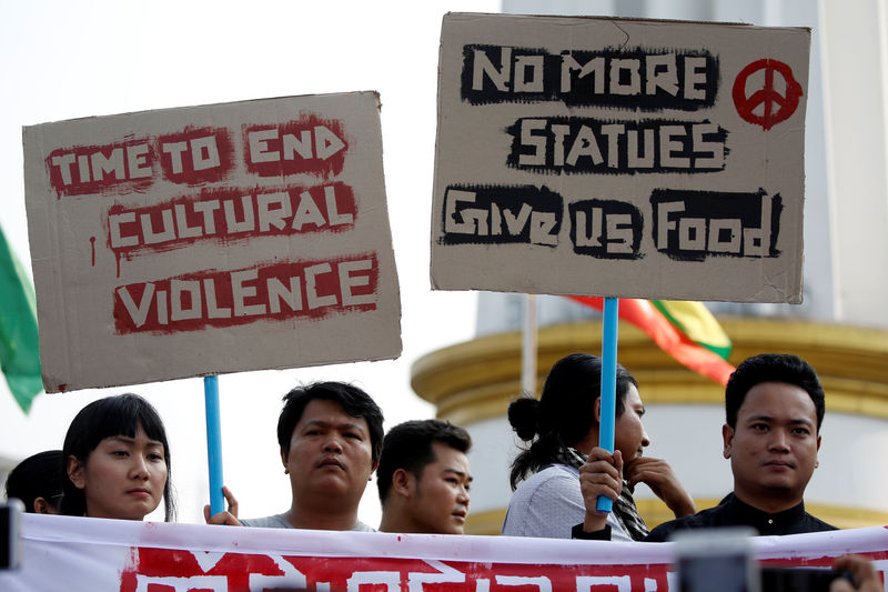 © Reuters. Manifestantes protestam em Mianmar