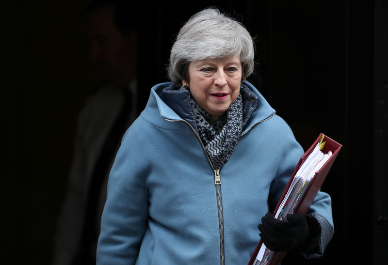 © Reuters. A premiê britânica Theresa May em Downing Street, Londres