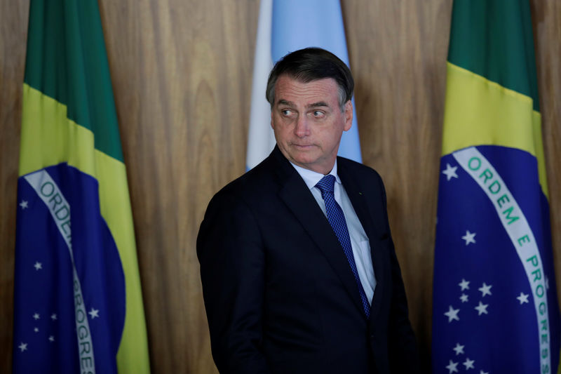 © Reuters. Presidente Jair Bolsonaro no Palácio do Planalto