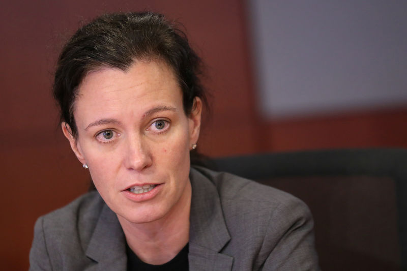 © Reuters. Kera Van Valen, managing director and portfolio manager at Epoch Investment Partners, speaks during the Reuters Global Investment 2019 Outlook Summit, in New York