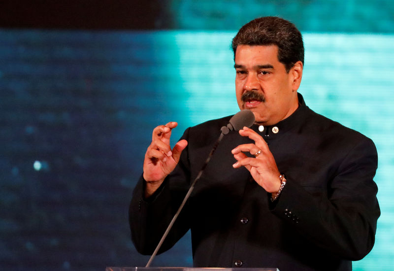 © Reuters. Foto de archivo del presidente de Venezuela, Nicolas Maduro, hablando en un evento en Caracas