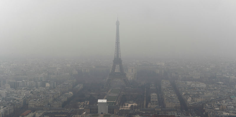 © Reuters. CLIMAT: 4 ONG RESTENT DÉTERMINÉES À ATTAQUER L'ETAT FRANÇAIS