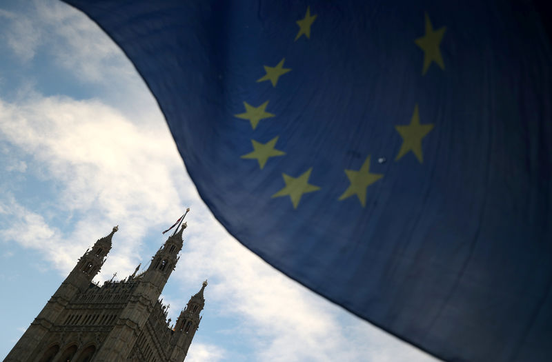© Reuters. An EU flag flutters during an anti-Brexit demonstration outside the Houses of Parliament in London