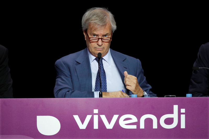 © Reuters. Vincent Bollore, Chairman of the Supervisory Board of media group Vivendi, attends the company's shareholders meeting in Paris