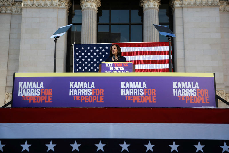 © Reuters. U.S. Senator Harris launches her campaign for U.S. president at a rally in Oakland