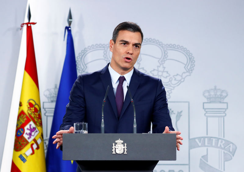 © Reuters. Premiê da Espanha, Pedro Sánchez, dá entrevista coletiva em Madri