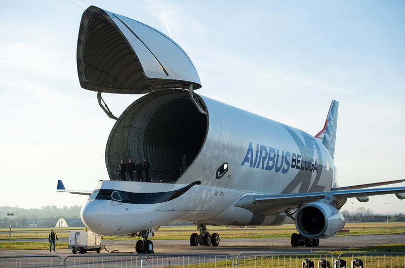 © Reuters. Un Airbus BelugaXL en la planta de Broughton, cerca de Chester