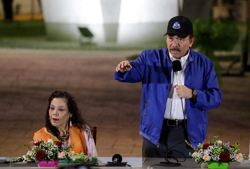 © Reuters. Imagen de archivo del presidente de Nicaragua, Daniel Ortega, durante una ceremonia en Managua