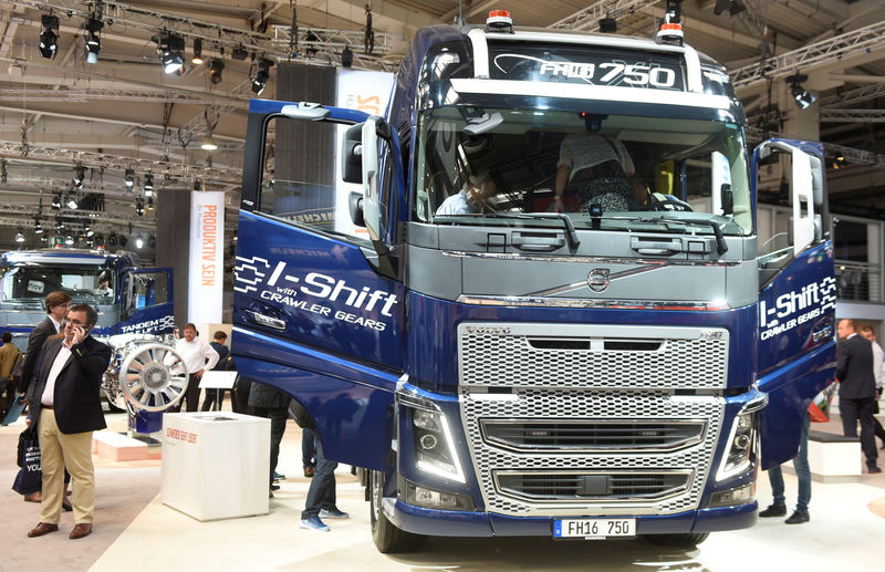 © Reuters. FILE PHOTO: IAA truck show in Hanover