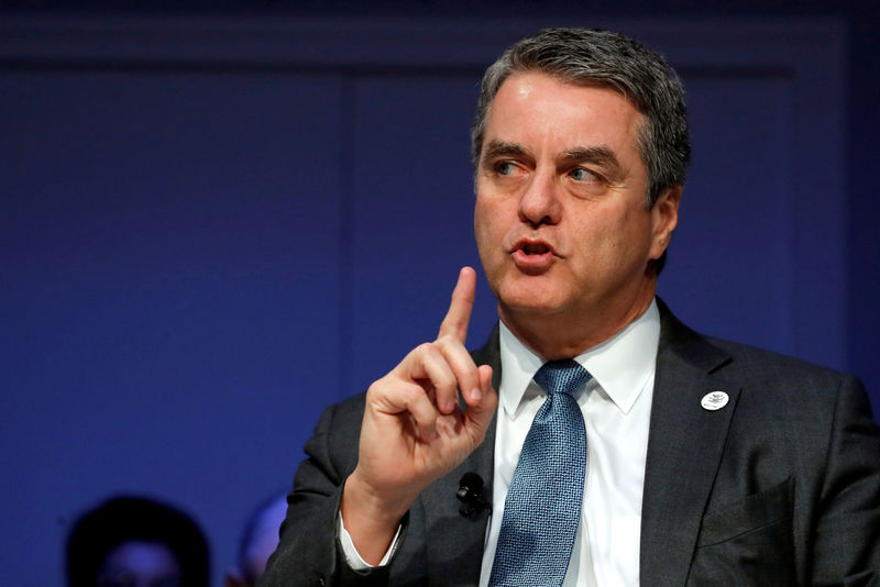 © Reuters. FILE PHOTO: Roberto Azevedo, Director-General of the WTO, attends the World Economic Forum in Davos