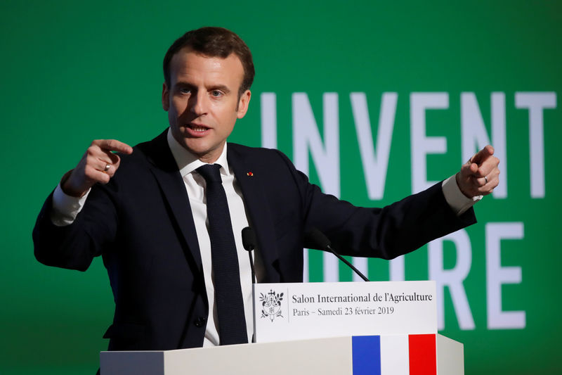 © Reuters. French President Emmanuel Macron delivers a speech at the opening of the International Agriculture Fair (Salon de l'Agriculture) in Paris