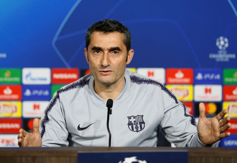 © Reuters. Imagen de archivo. El entrenador del Barcelona, Ernesto Valverde, durante una conferencia de prensa en Lyon, Francia, antes de un partido por la Liga de Campeones