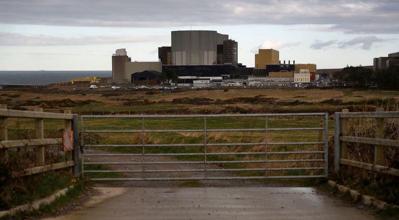 © Reuters. FILE PHOTO: General view of the decommissioned Wylfa nuclear power station on the island of Anglesey