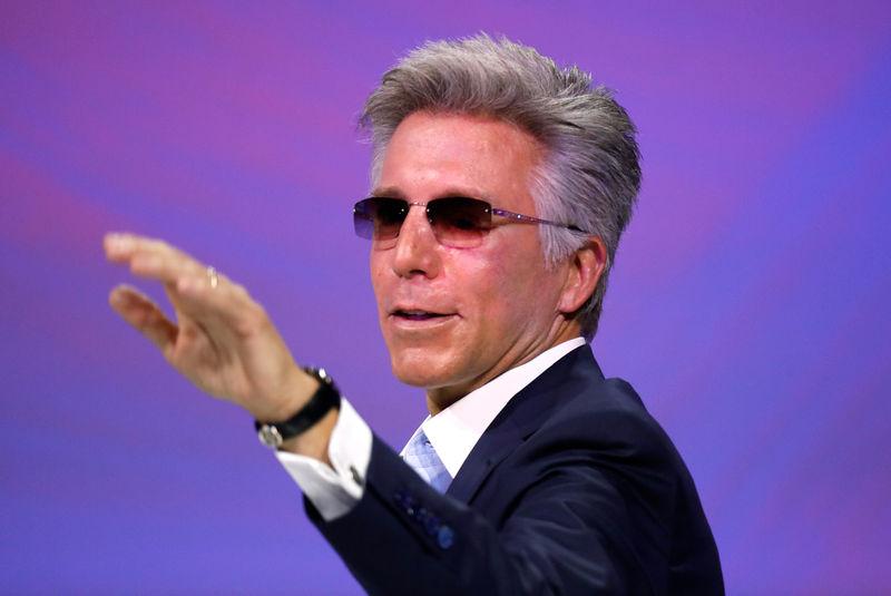 © Reuters. SAT's CEO Bill McDermott speaks at the Viva Tech start-up and technology summit in Paris