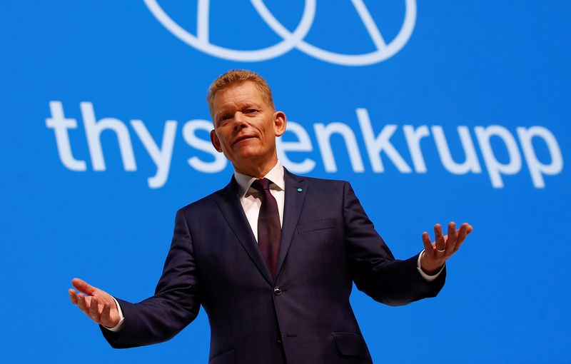 © Reuters. Guido Kerkhoff, CEO of steelmaker Thyssenkrupp AG, gestures during the annual shareholders meeting in Bochum