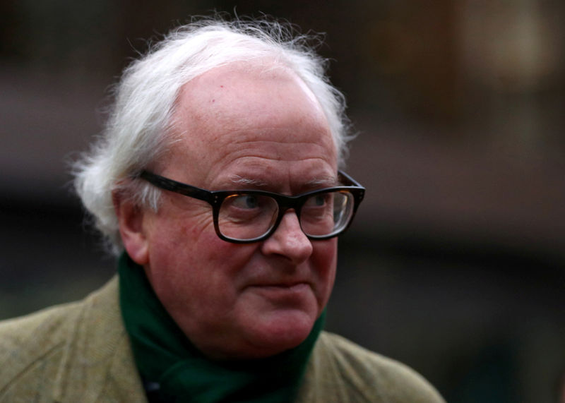 © Reuters. FILE PHOTO: Former Barclays' CEO John Varley arrives at Southwark Crown Court in London