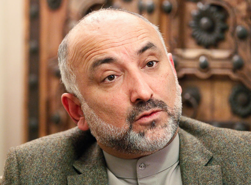 © Reuters. مقابلة-منافس الرئيس الأفغاني في الانتخابات يتهمه بعرقلة اتفاق السلام