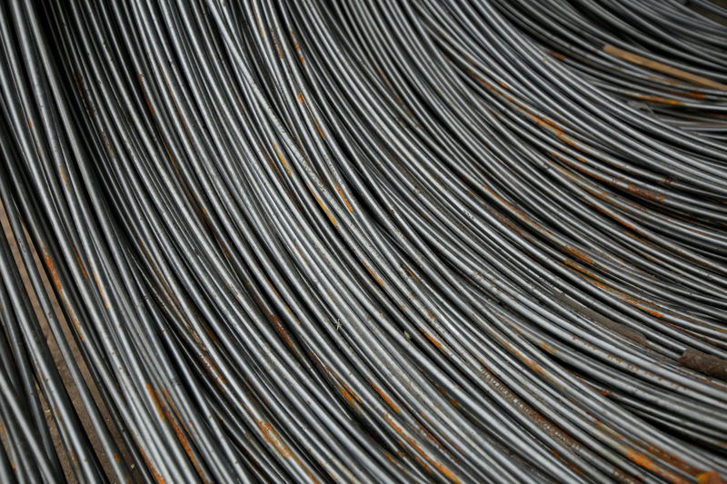 © Reuters. FILE PHOTO: Wire rods are pictured at Kalisch Steel factory in Ciudad Juarez, Mexico