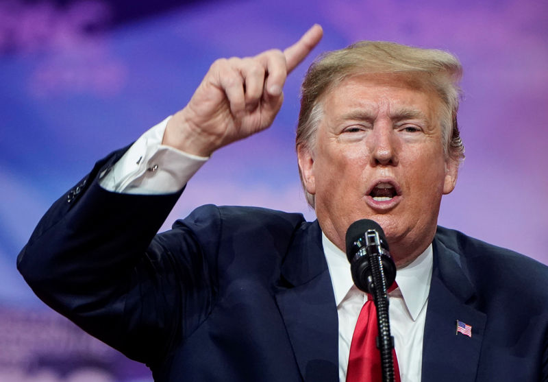 © Reuters. U.S. President Donald Trump speaks at the Conservative Political Action Conference (CPAC) annual meeting at National Harbor in Oxon Hill, Maryland