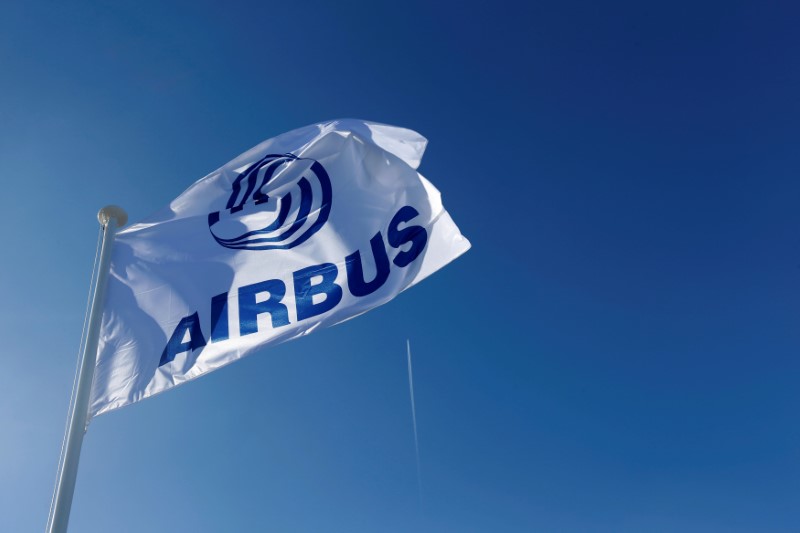 © Reuters. FILE PHOTO: A logo of Airbus is seen on a flag at Airbus headquarters in Blagnac