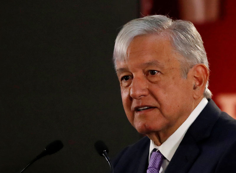 © Reuters. Mexico's President Andres Manuel Lopez Obrador speaks to the media during a a news conference at the National Palace in Mexico City