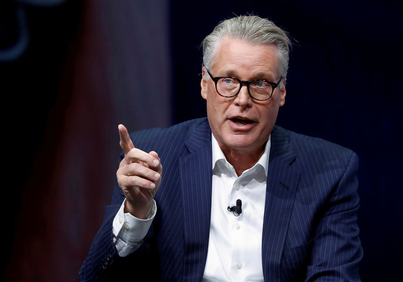 © Reuters. FILE PHOTO: Ed Bastian, CEO of Delta Air Lines, speaks during a keynote address at the 2019 CES in Las Vegas