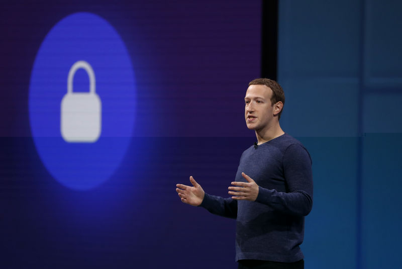 © Reuters. Facebook CEO Mark Zuckerberg speaks at Facebook Inc's annual F8 developers conference in San Jose