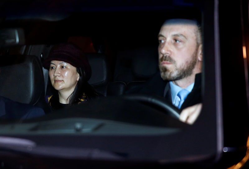 © Reuters. Huawei Technologies Chief Financial Officer Meng Wanzhou arrives in the parking garage of the B.C. Supreme Court for an extradition hearing in Vancouver