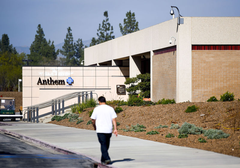 © Reuters. FILE PHOTO:  The office building of health insurer Anthem is seen in Los Angeles, California