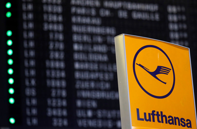© Reuters. An advertising board of German air carrier Lufthansa is seen at the airport in Frankfurt