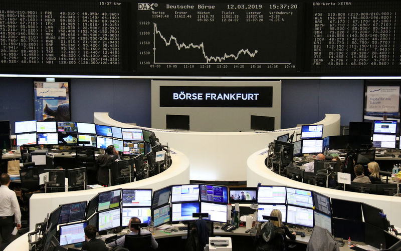 © Reuters. The German share price index DAX graph at the stock exchange in Frankfurt