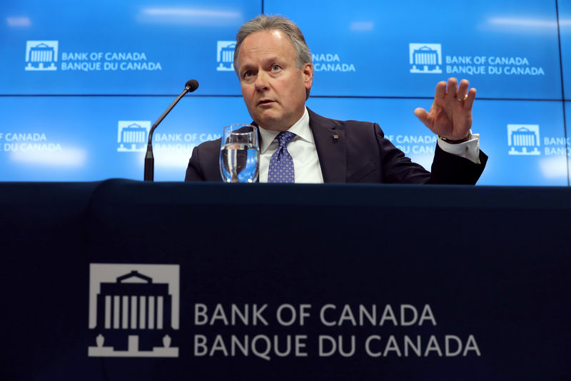 © Reuters. FILE PHOTO: Bank of Canada Governor Stephen Poloz speaks during a news conference in Ottawa